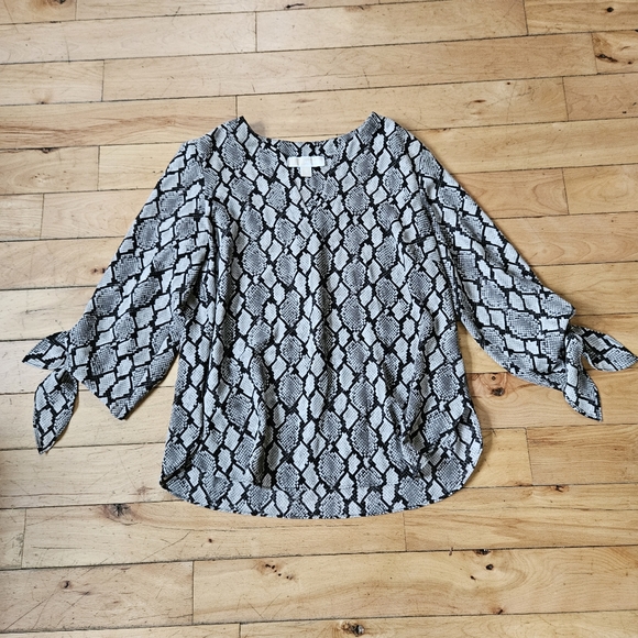 Michael Kors Snake Print Pattern Blouse - Picture 10 of 11